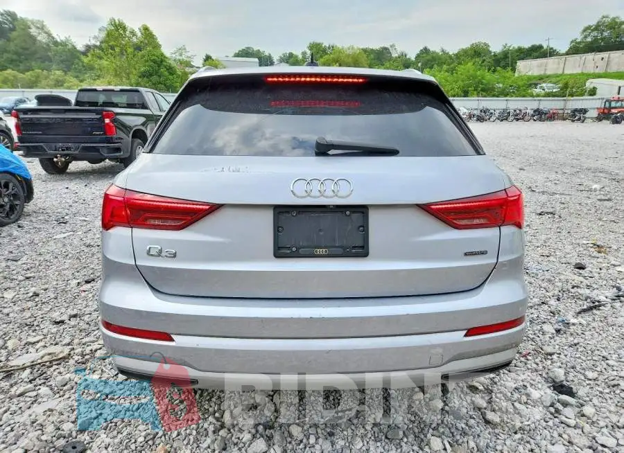WA1AECF38L1025343 Photo# 6