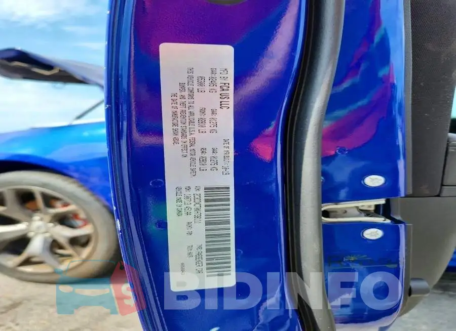 2C3CDXCT0KH738111 Photo# 12