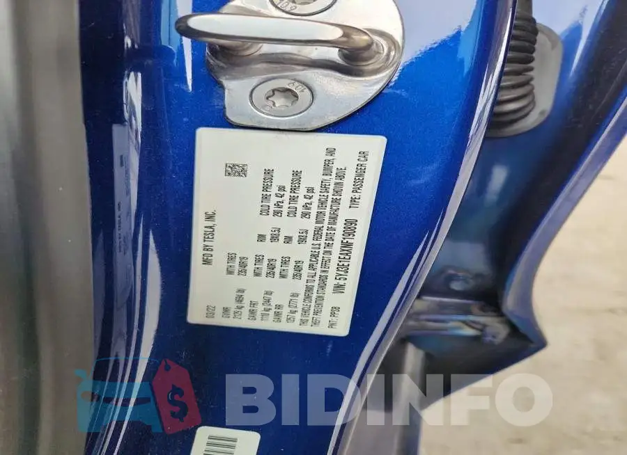5YJ3E1EAXNF190890 Photo# 12