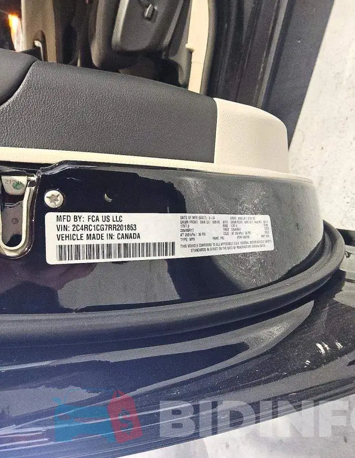 2C4RC1CG7RR201863 Photo# 14