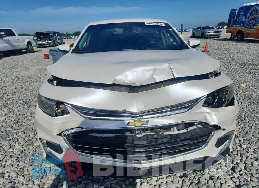 1G1ZD5ST5JF226817 Photo# 5
