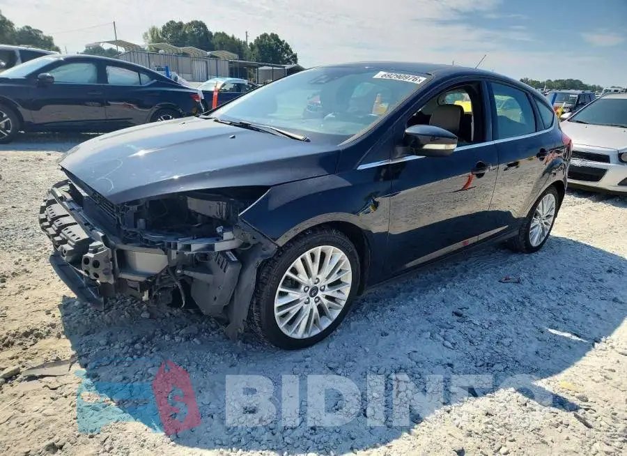1FADP3N27HL330856 Photo# 1
