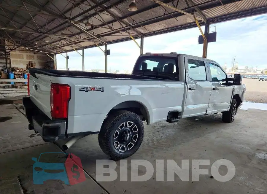 1FT7W2BA3TEC78025 Photo# 3