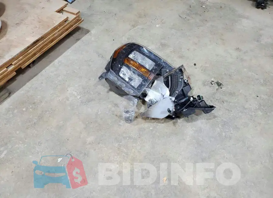 1FTMF1EB9PKE30186 Photo# 12