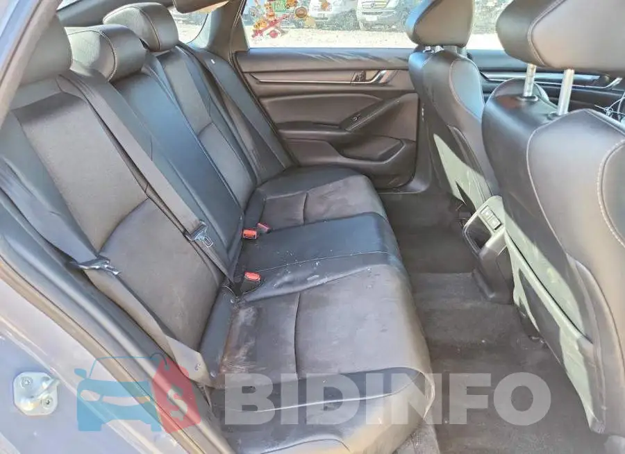 1HGCV1F35MA032143 Photo# 10