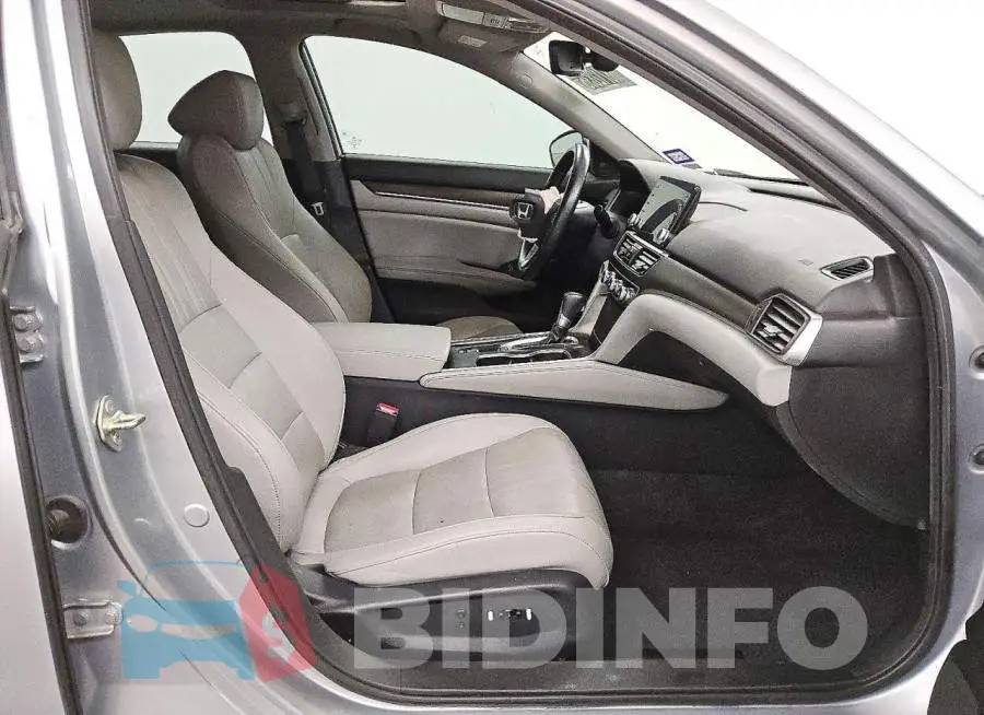 1HGCV1F59KA143230 Photo# 13