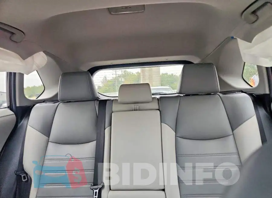 2T3A1RFV8MC217971 Photo# 10