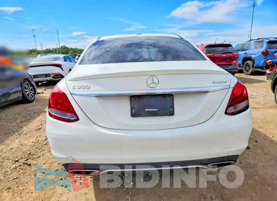 55SWF4KB4JU259817 Photo# 6