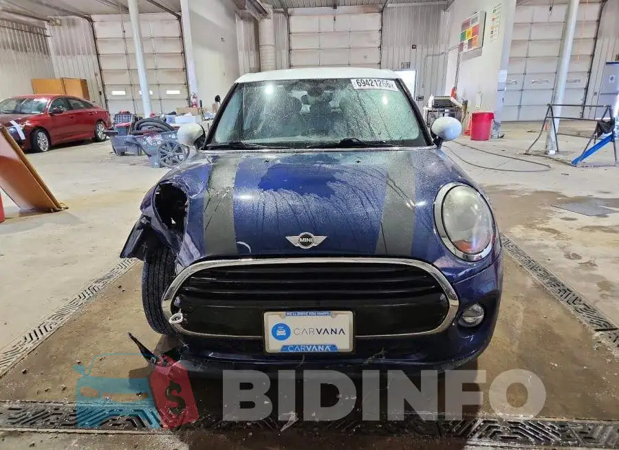 WMWXU1C3XH2F78167 Photo# 5