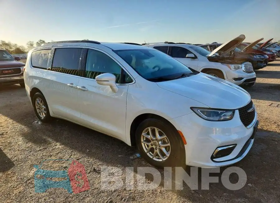2C4RC1BG8NR106918 Photo# 4