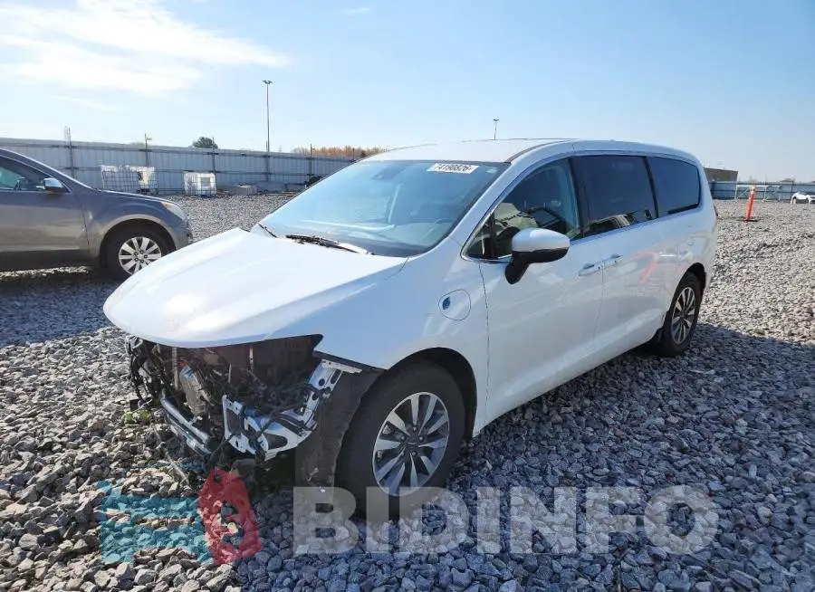 2C4RC1L71PR614228 Photo# 1