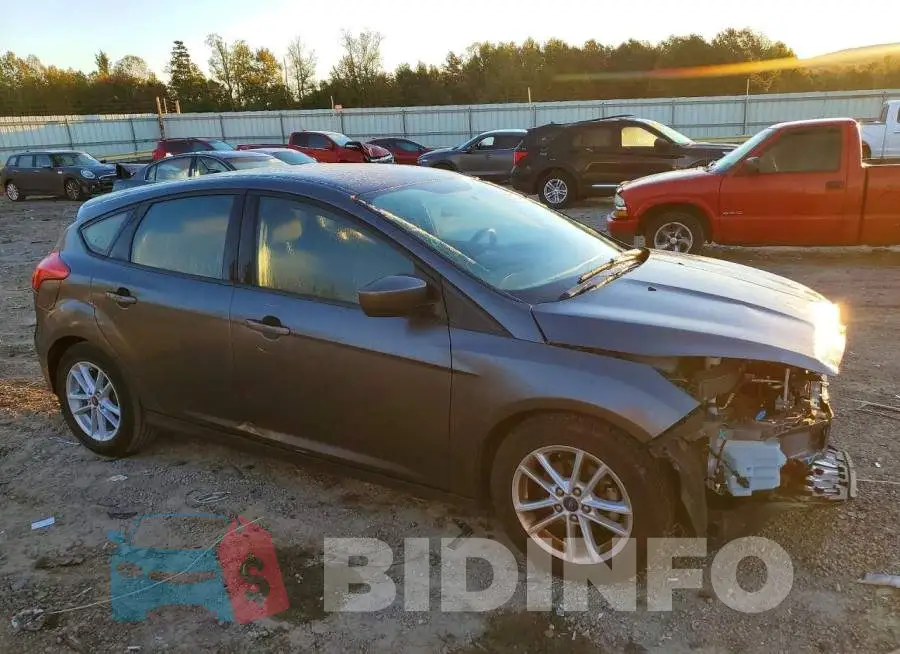 1FADP3K27JL329894 Photo# 4