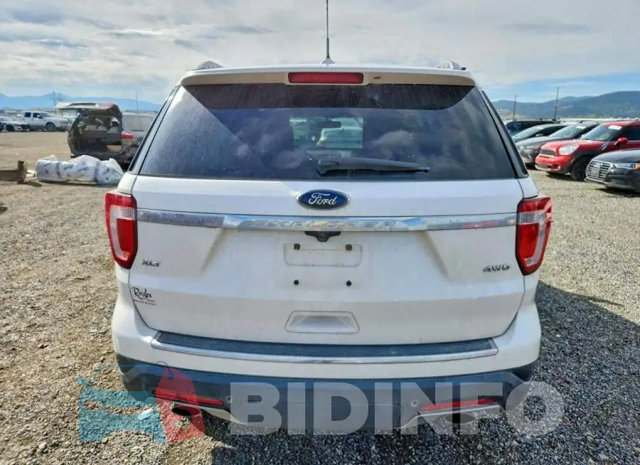 1FM5K8D81JGB32798 Photo# 6