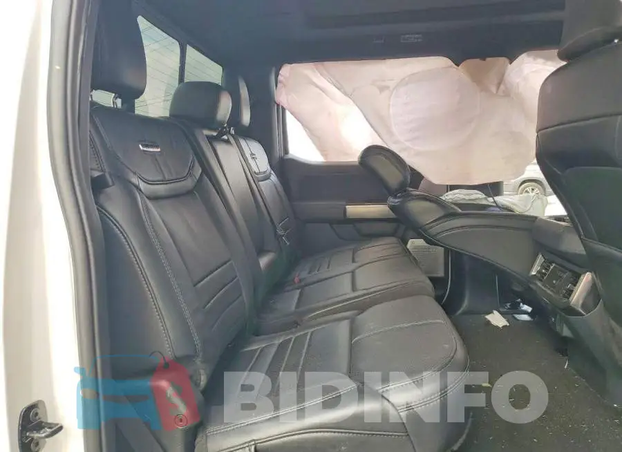 1FT8W2BM8TEC38960 Photo# 10