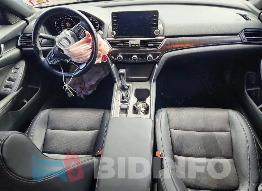 1HGCV1F35KA170116 Photo# 8
