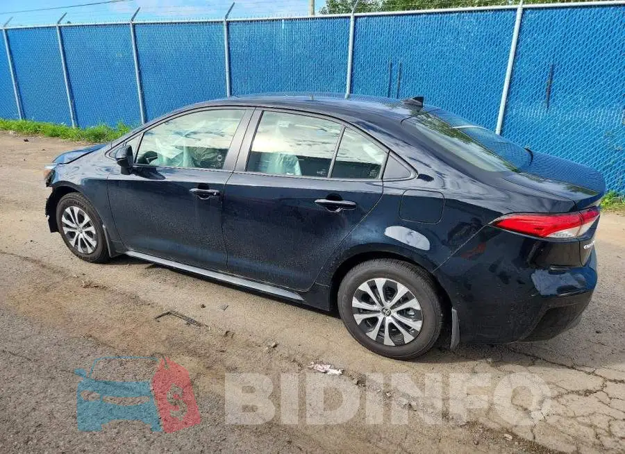 JTDBCMFE6T3144438 Photo# 2