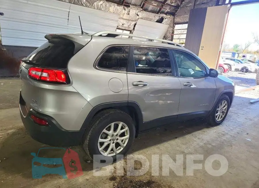 1C4PJLCB0HD222021 Photo# 3