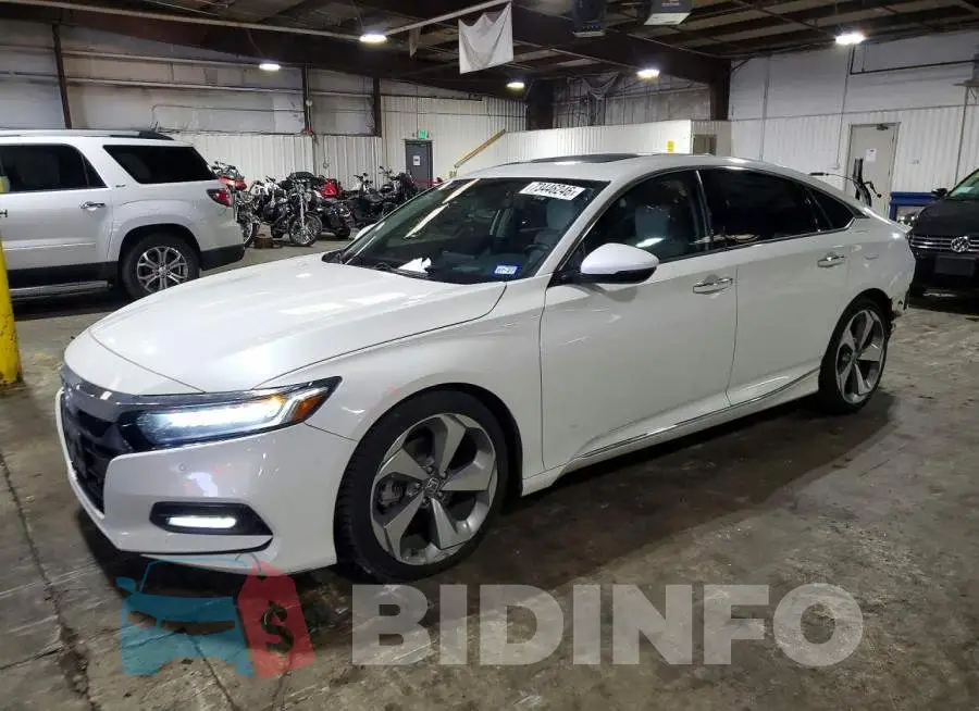 1HGCV2F99JA041675 Photo# 1