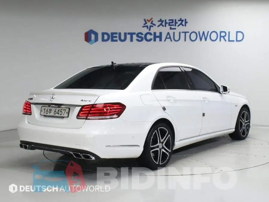WDDHF8JB2EA955230 Photo# 2