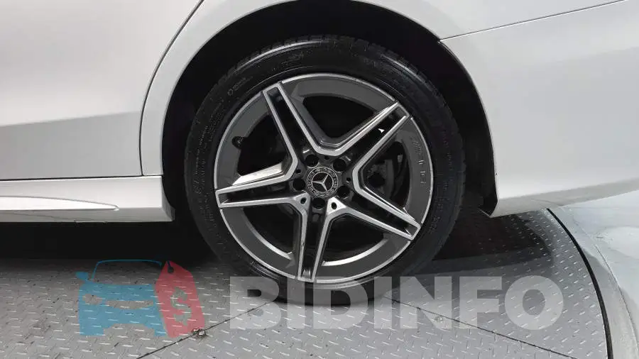 WDDWF1FB2KR489979 Photo# 21