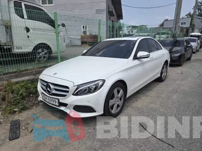 WDDWF3HB1GF270593 Photo# 1
