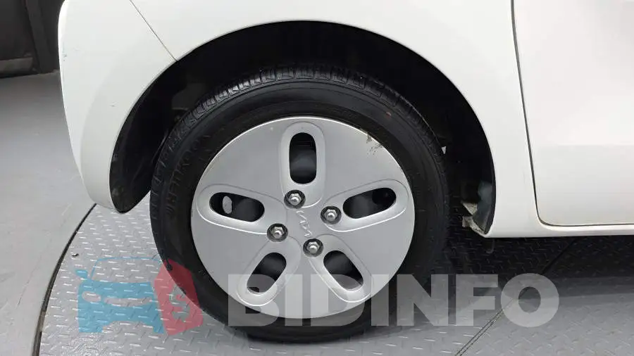 KNACF911BNT301461 Photo# 5