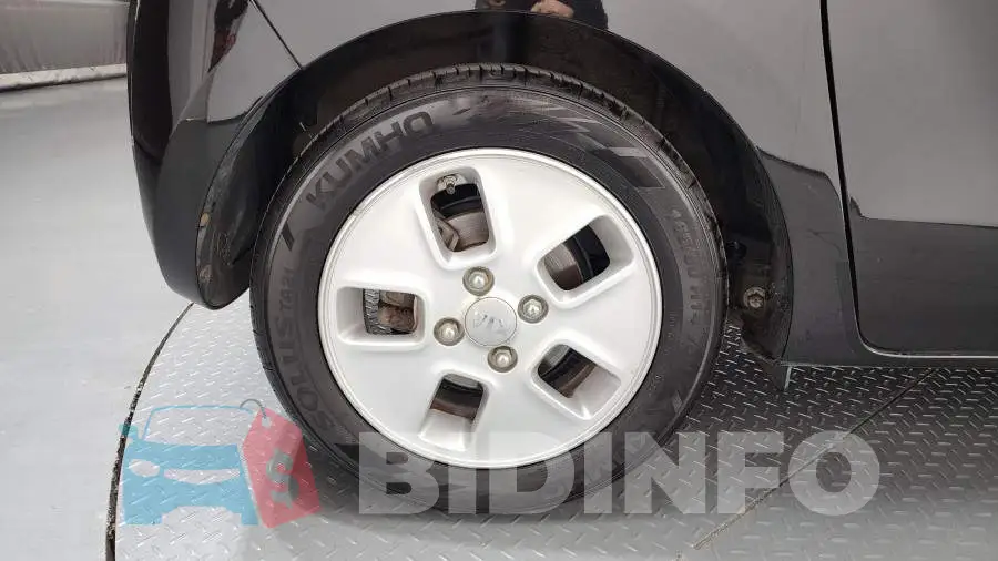 KNACH811BJT195511 Photo# 5