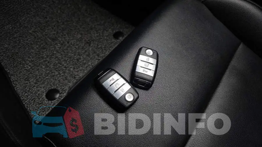 KNAPN815GGK077583 Photo# 30