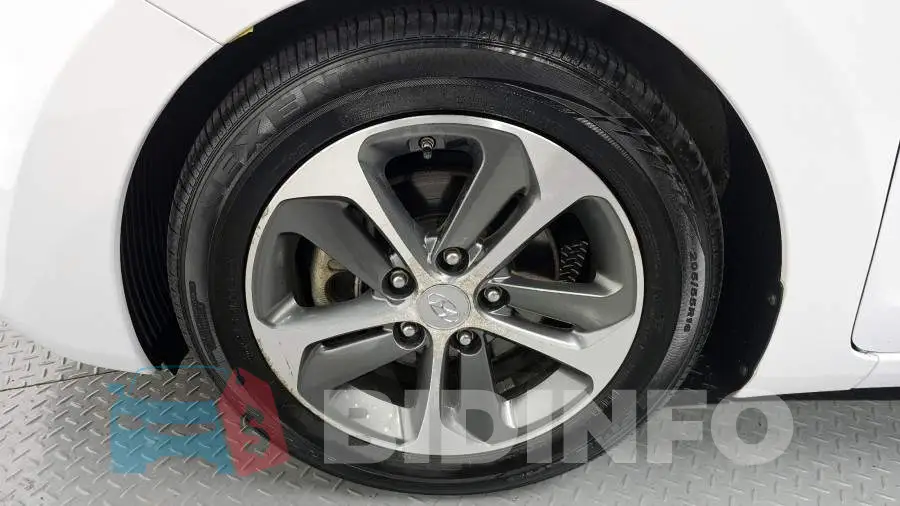 KMHD351UGFU259783 Photo# 5