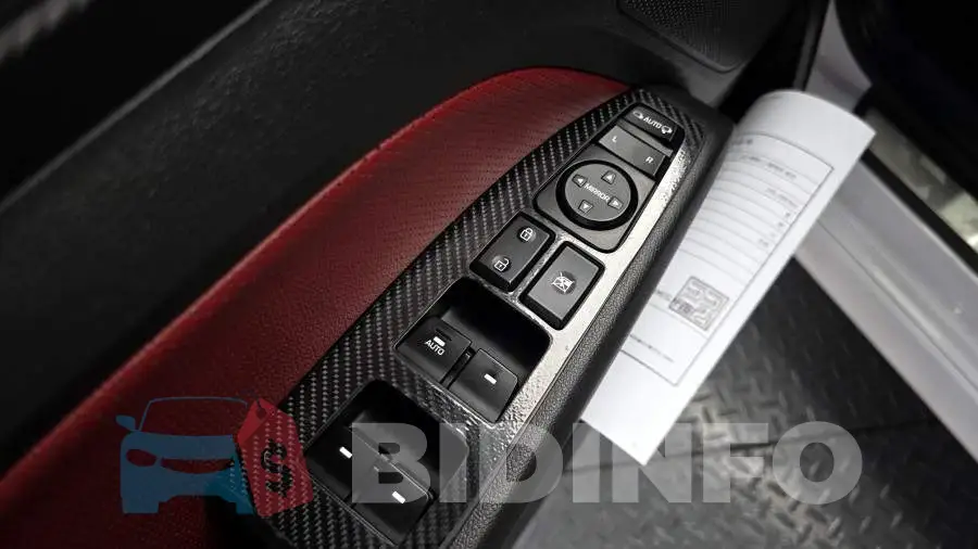 KMHDR41BGHU256826 Photo# 29