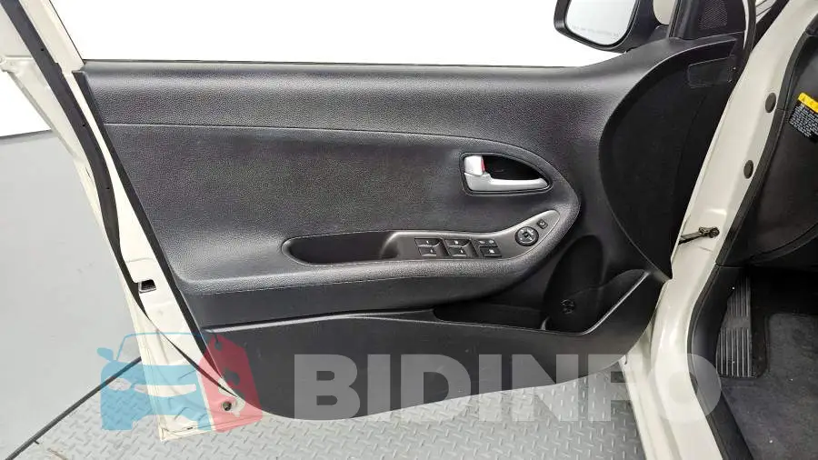 KNABX511BFT895423 Photo# 25