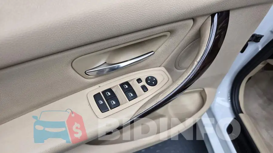 WBA3D3108FK277894 Photo# 17