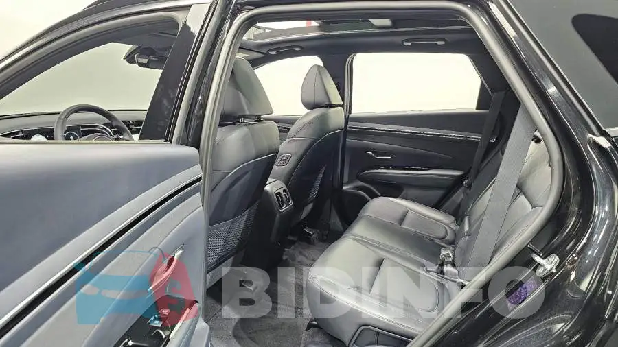 KMHJE81BGNU120441 Photo# 11