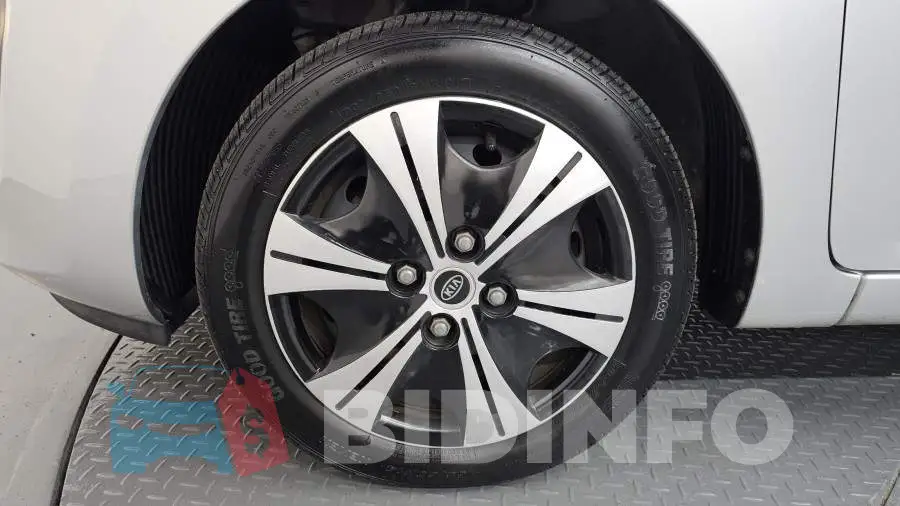 KNABX511BFT952134 Photo# 5