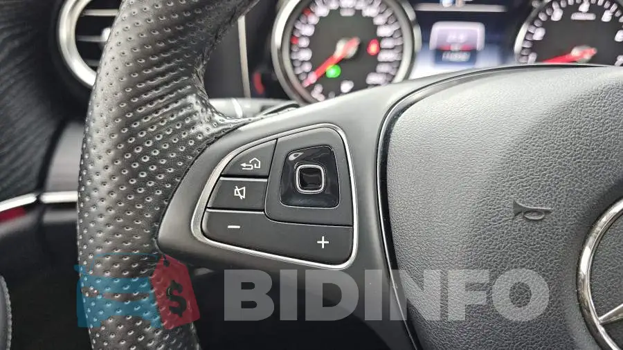 WDDZF4CB5HA277992 Photo# 28