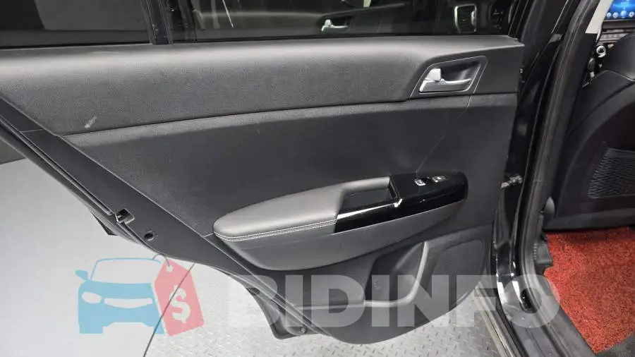 KNAPN813BGK046874 Photo# 25