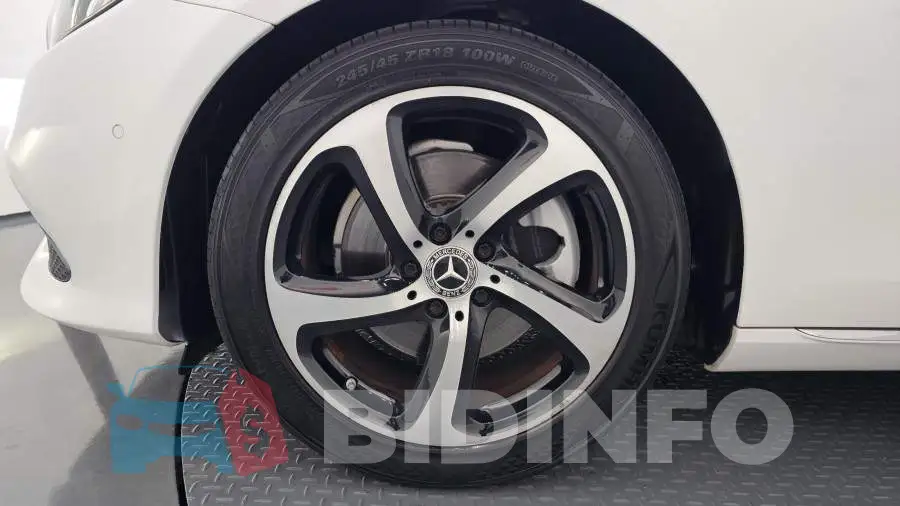 WDDZF4FB9LA703090 Photo# 5