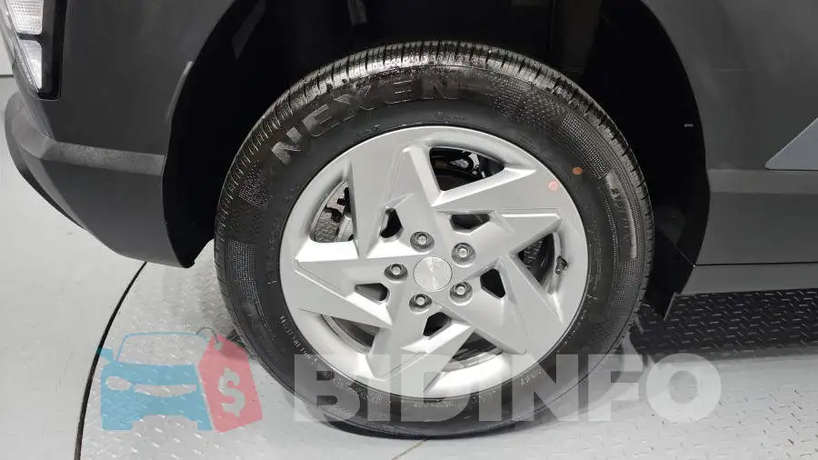 KMHHB813BTU453624 Photo# 5