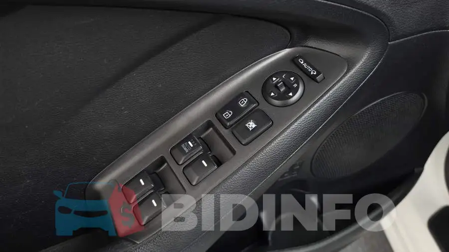 KNAFJ41BBFA436827 Photo# 33