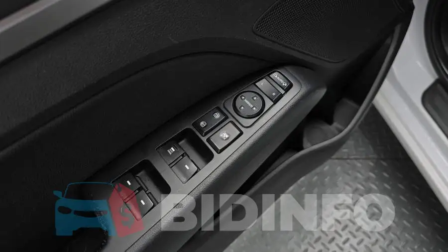 KMHD741LBLU949275 Photo# 15