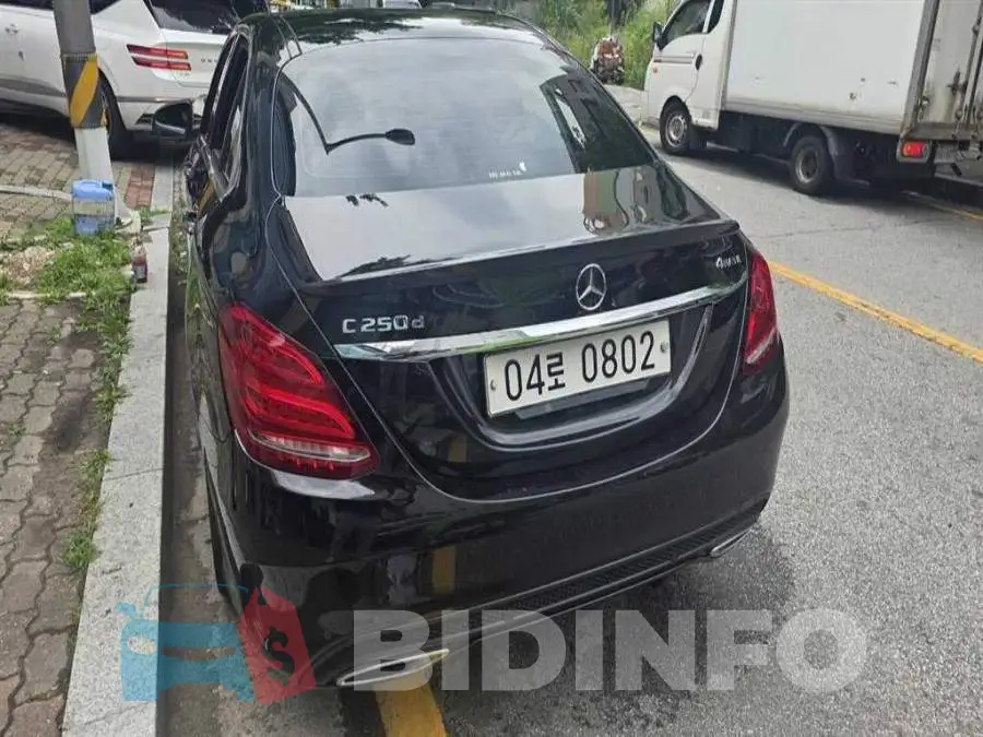 WDDWF0KB8HR239865 Photo# 2