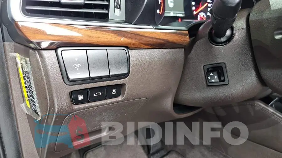KNALB415BHA093616 Photo# 29