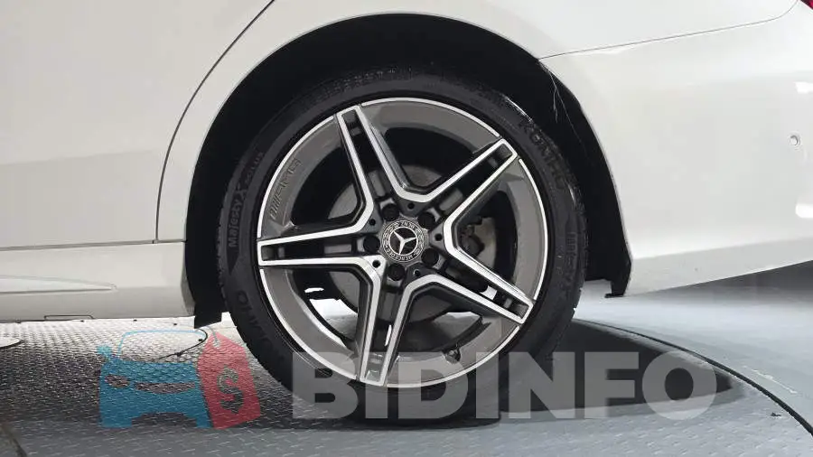 WDDWF1FB8KR469512 Photo# 21
