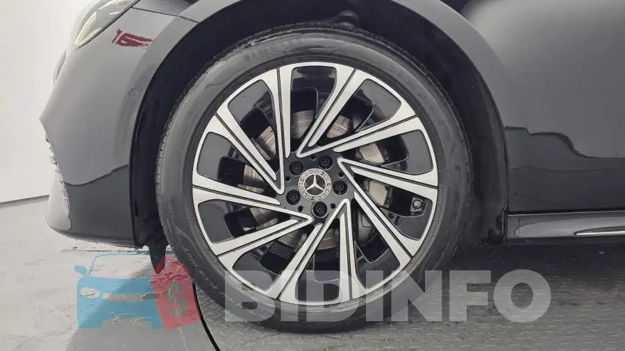 W1KLF4HB3RA019695 Photo# 5