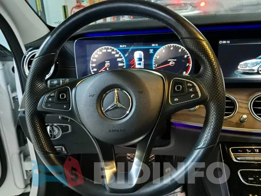 WDDZF4KB3JA405282 Photo# 11