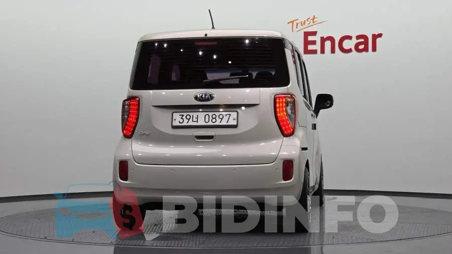 KNACK811BGT128924 Photo# 4
