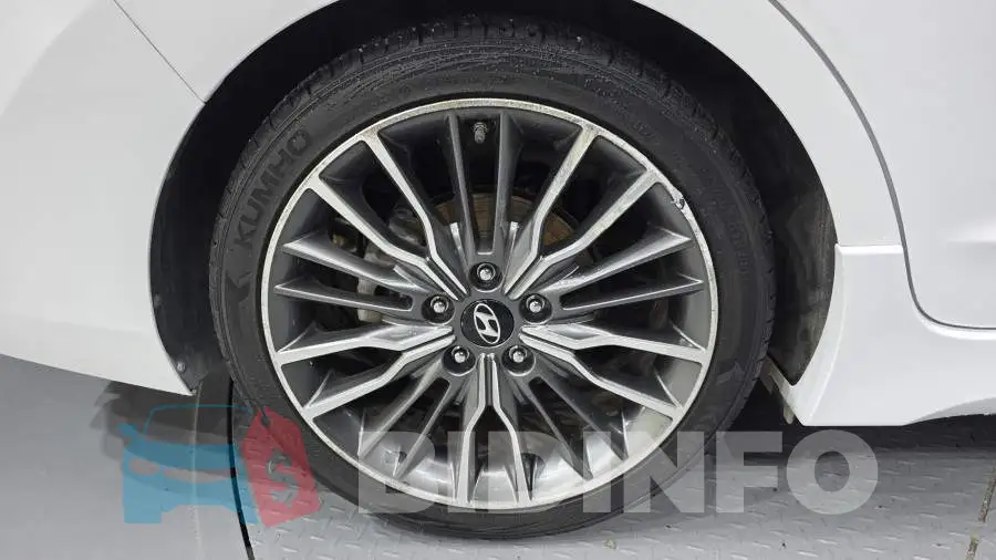 KMHDR41BGJU487745 Photo# 5