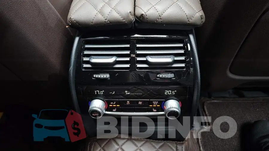 WBAJD7100KBM20183 Photo# 18