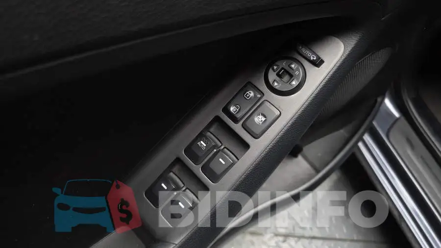 KNAFK412BFA921633 Photo# 20