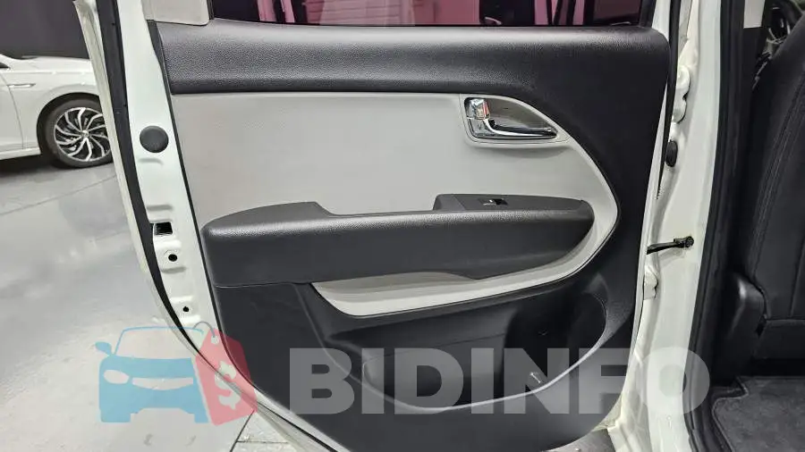 KNACK811BHT161521 Photo# 25